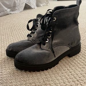 Never worn grey velvet boot